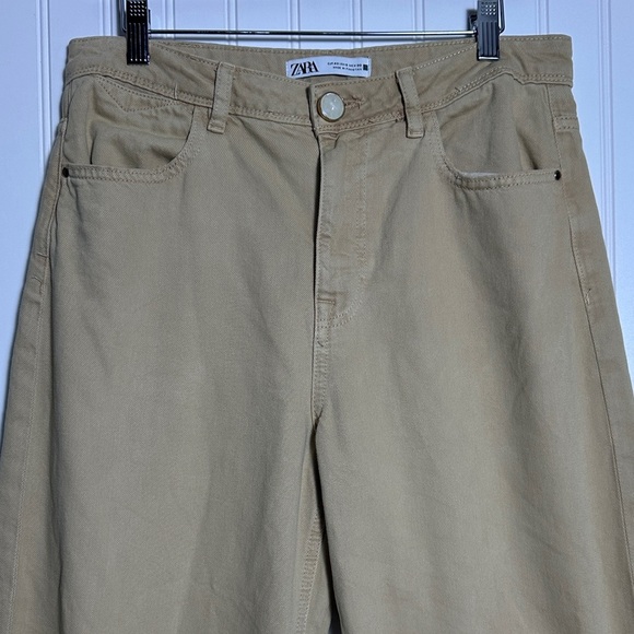 Zara Z1975 Wide Leg High Waist Raw Hem Beige Utilitarian Jeans Size 8 Casual - Picture 2 of 7